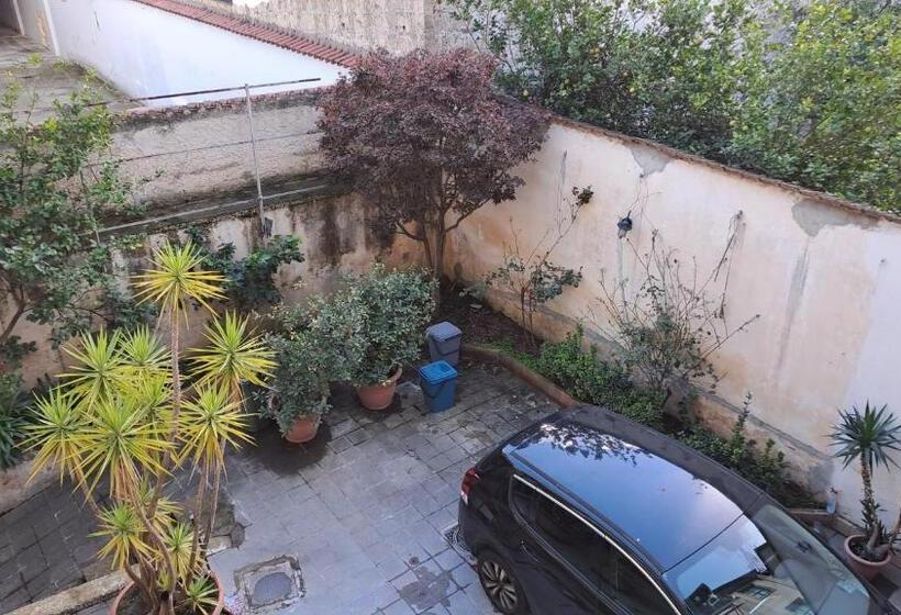 تختخواب و صبحانه Oasi Di Frattamaggiore