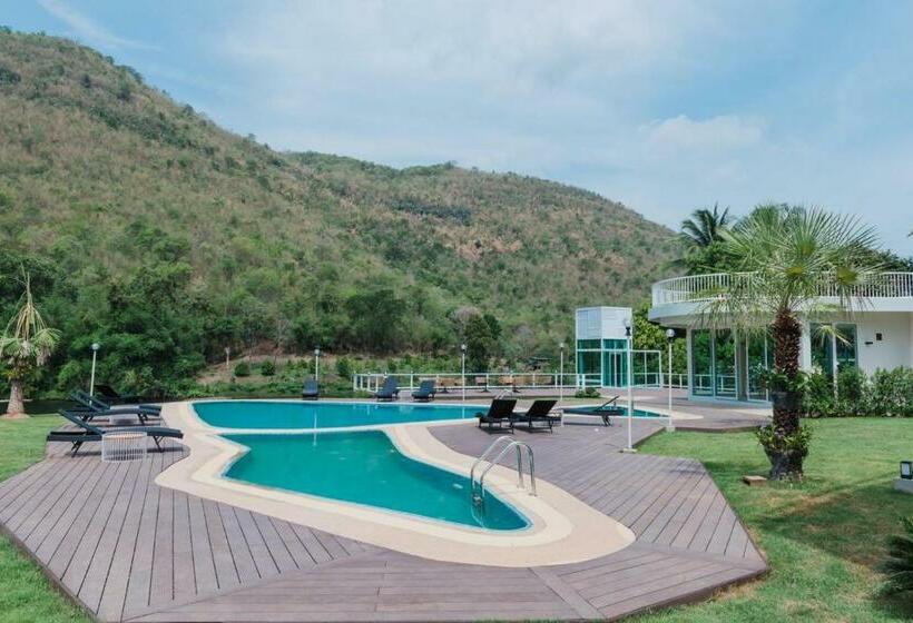 هتل Erachon Raft Resort
