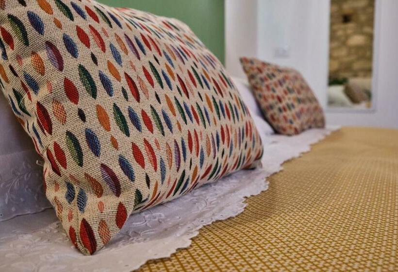پانسیون Olioealloro B&b