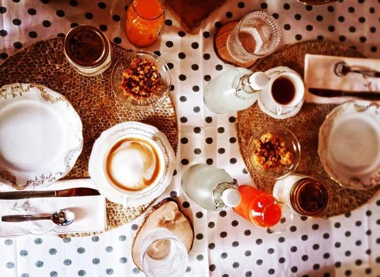 بنسيون Olioealloro B&b