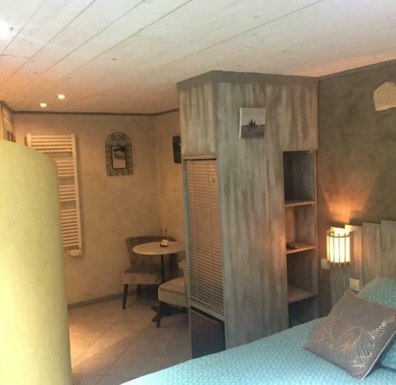 膳宿费 Chambre D’hôtes Des Oliviers