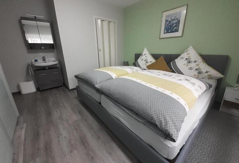 ペンション Nähe Nürburgring In Quiddelbach, Gästezimmer Mit Lounge