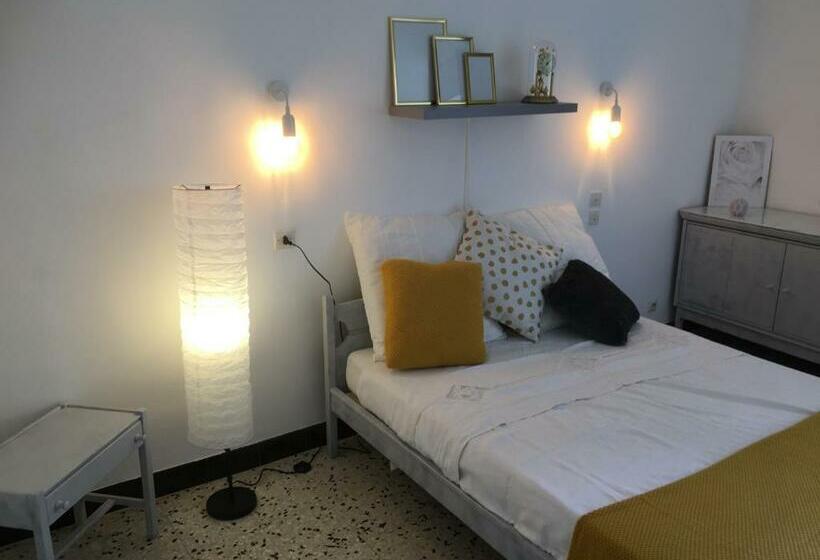 ベッドアンドブレックファースト Chez Tatie Ménie