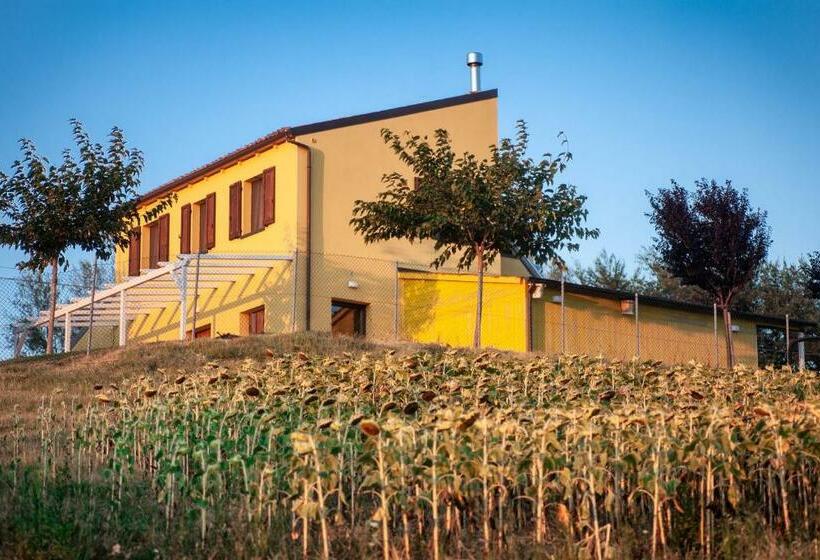 تختخواب و صبحانه La Casa Del Sole