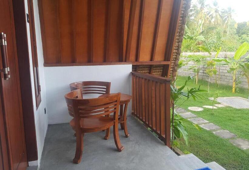 مبيت وإفطار Tropical Sunday Bungalow   Surf And Stay