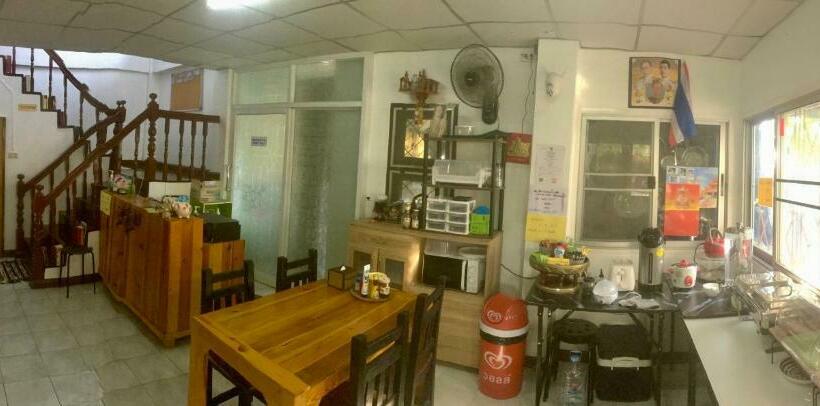 هاستل Baan Chang Guesthouse