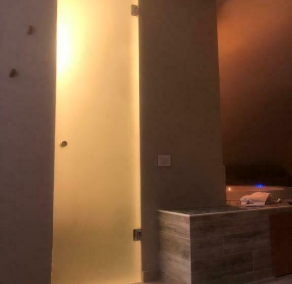 تختخواب و صبحانه Il Galletto Viola, Luxury Room & Suite