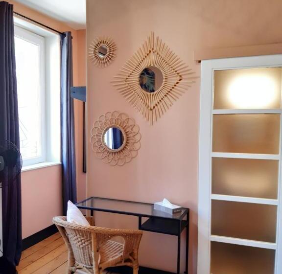 تختخواب و صبحانه La Maison D Yport