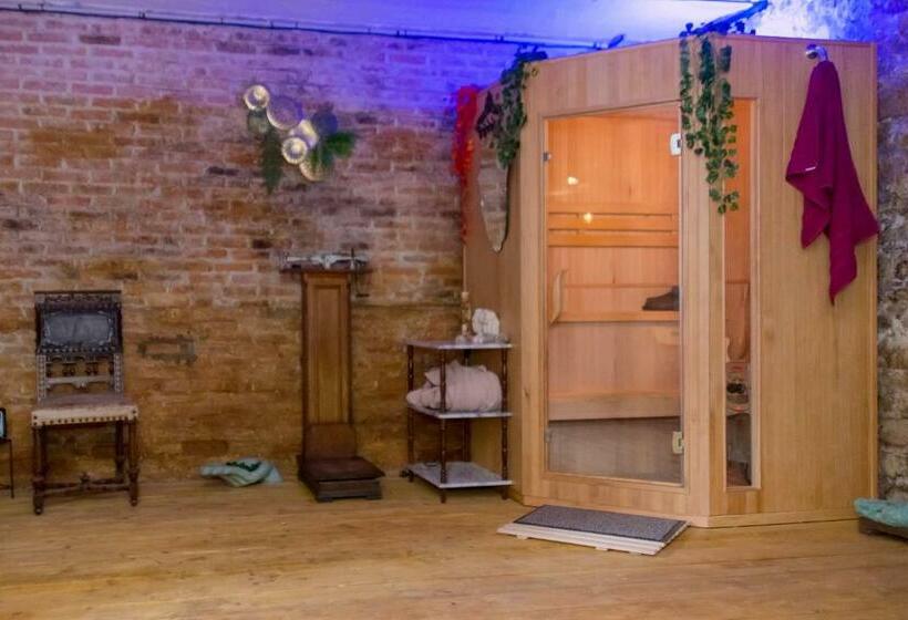 مبيت وإفطار Le Madrigal