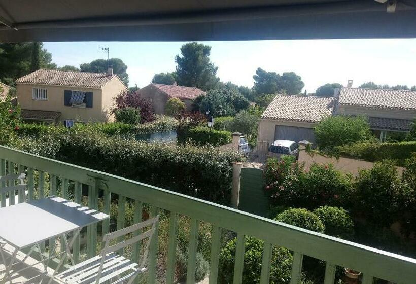 ペンション Logement Dans Une Pinède à Lambesc
