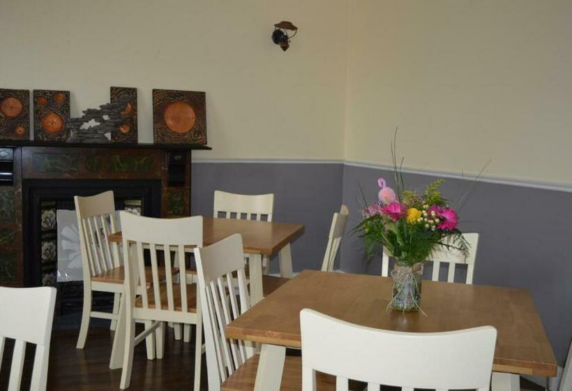 بنسيون Maid Of Erin Guesthouse