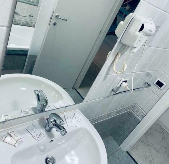 B&b Adc Home