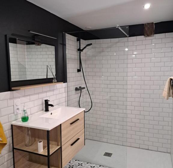 ベッドアンドブレックファースト Chambres D Hôtes Le Verrie Cosy