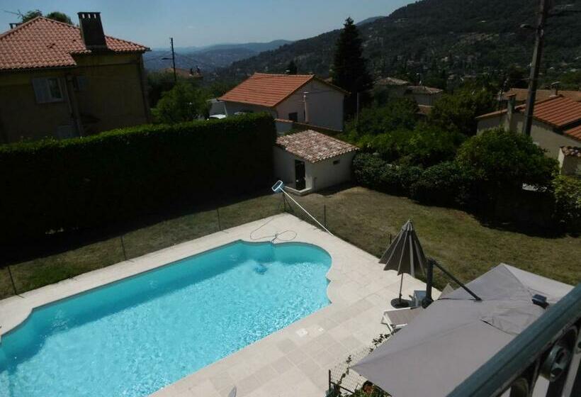 تختخواب و صبحانه Cottage Massanet
