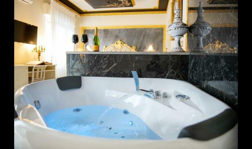 تختخواب و صبحانه Mare Nostrum Luxury Suite