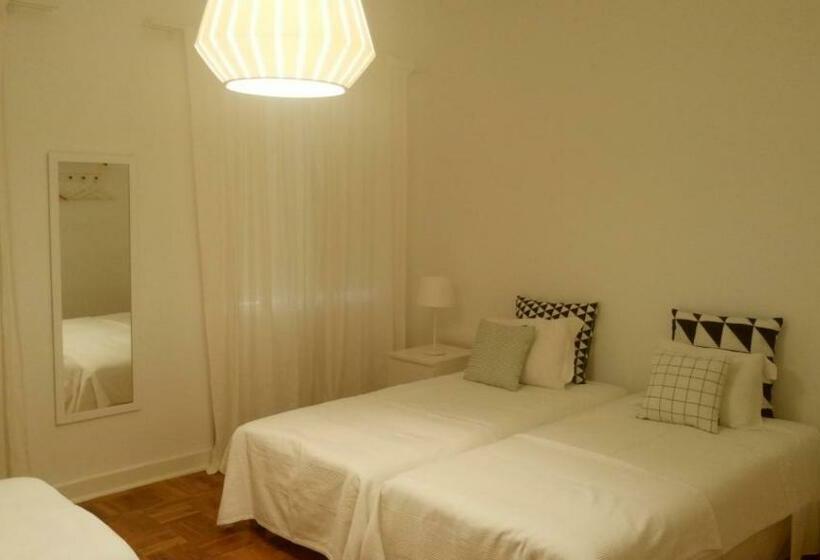 تختخواب و صبحانه Residencial Rita