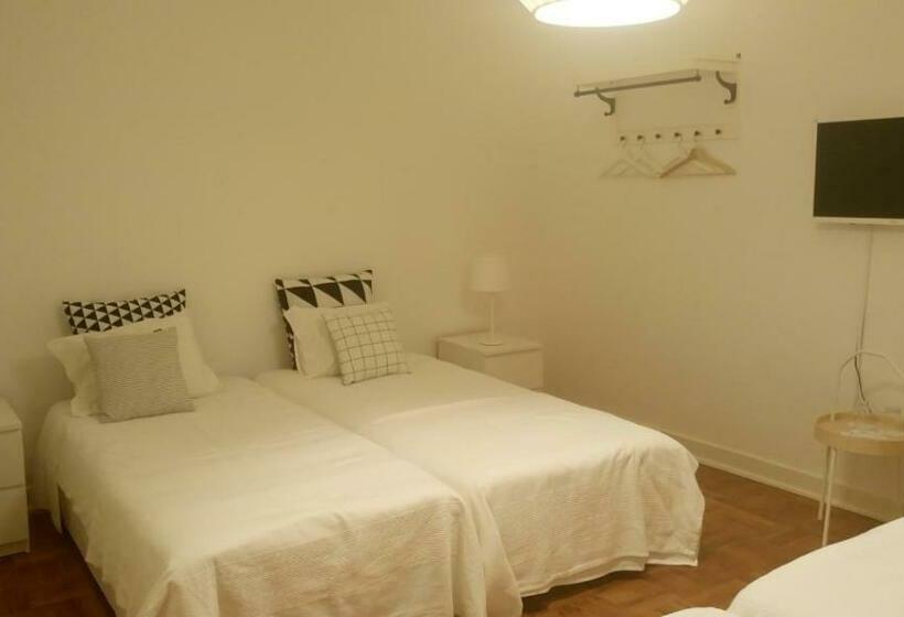 تختخواب و صبحانه Residencial Rita