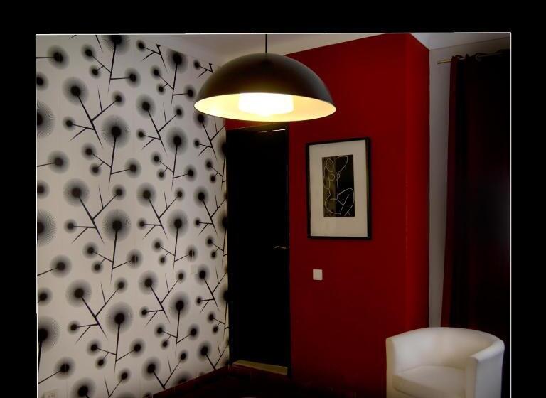 تختخواب و صبحانه Residencial Rita