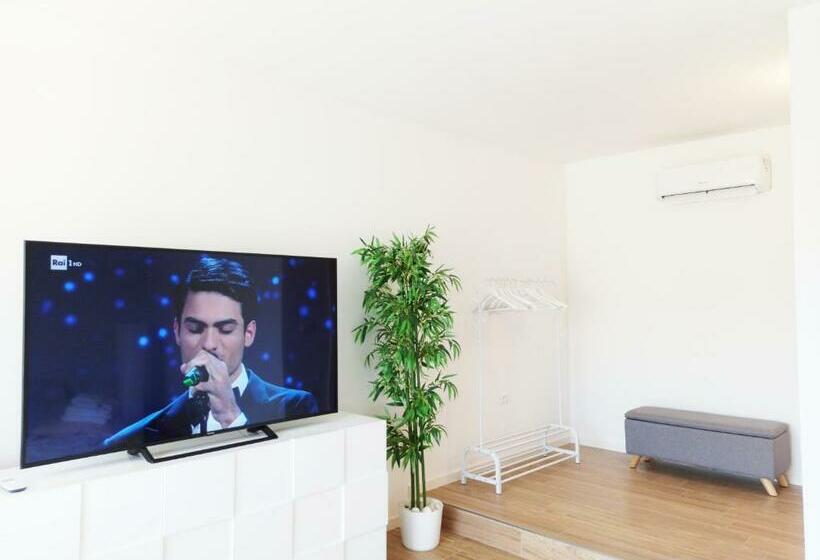 بنسيون Guest House   La Bella Vita