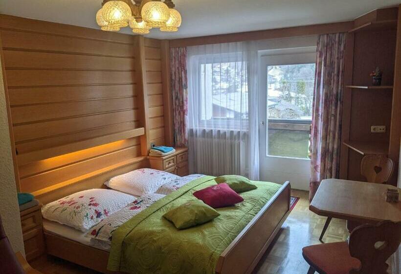 بنسيون Montahaus