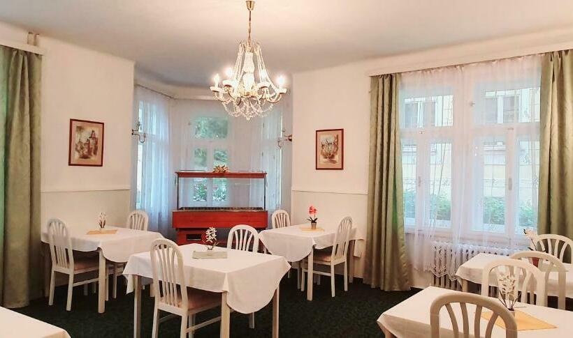 پانسیون Villa Dagmar