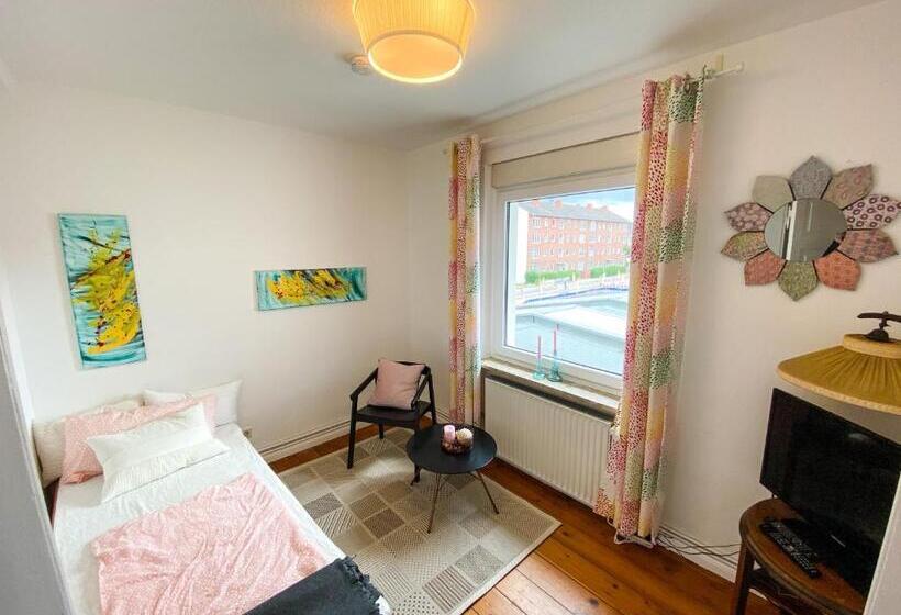 پانسیون Villa Hanseart Lübeck   Privatzimmer In Zentraler Lage