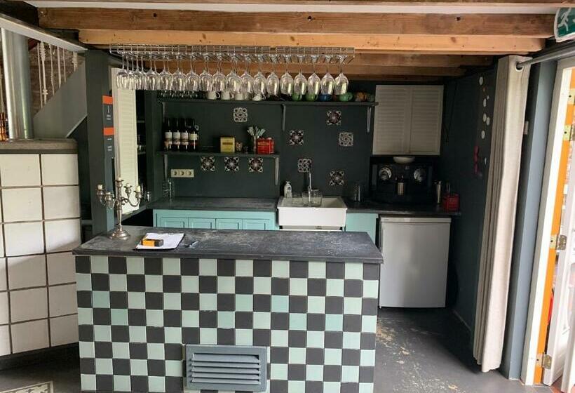 B&b De Lage Zwaluw