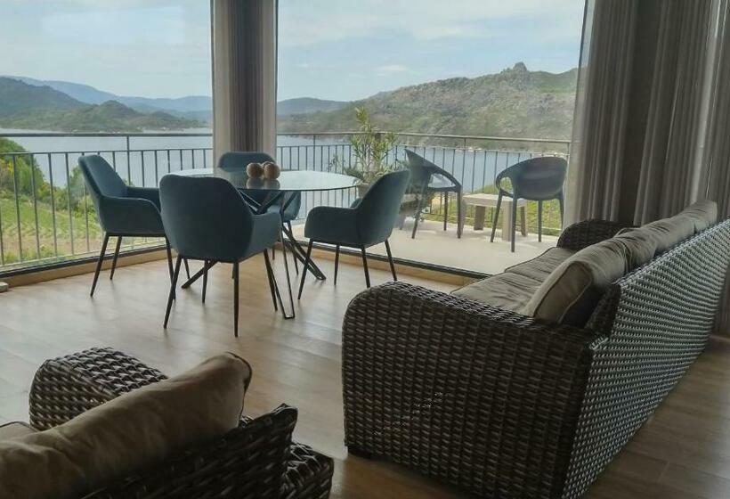 Отель Casa Albelo Do Gerês
