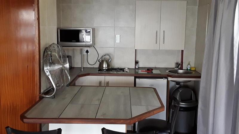 펜션 12 On Beach Guest House