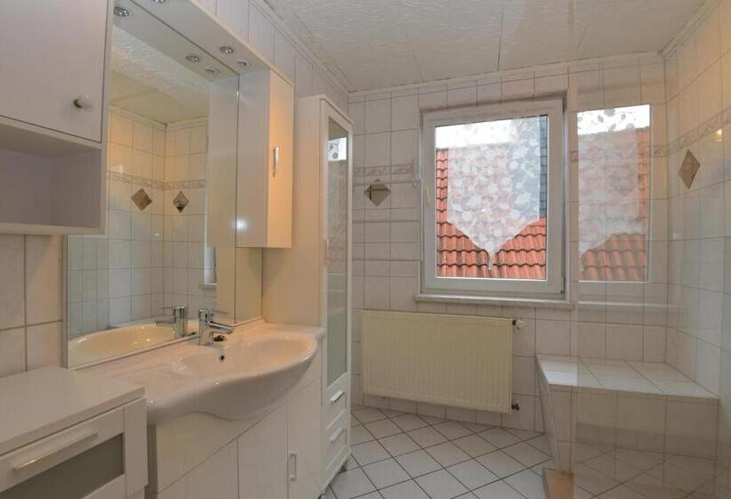 Общежитие Monteurhaus Arbeiterunterkunft Haus Markus Suhl