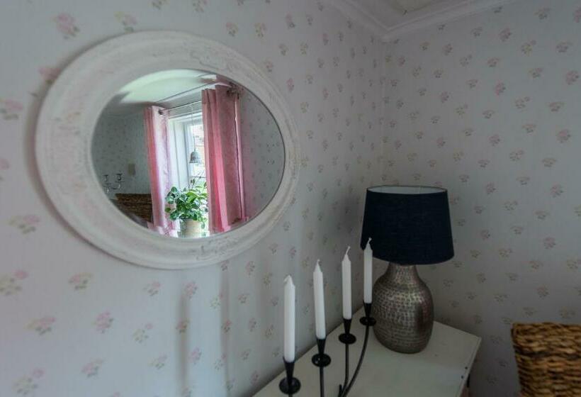 Mangelgårdens B&b
