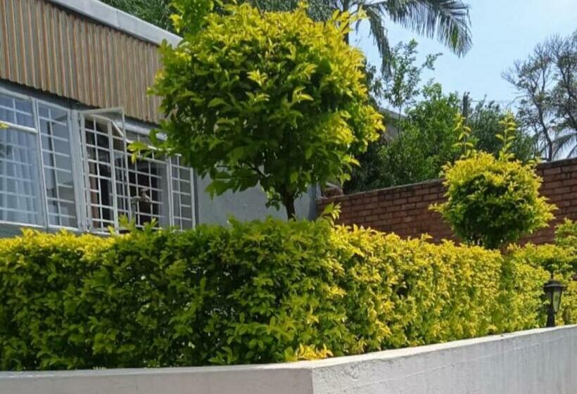 ペンション Kaste Guesthouse Tzaneen