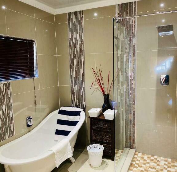 פנסיון River Valley Guest House