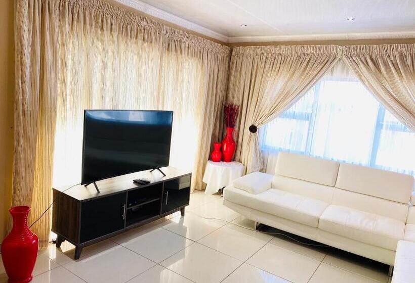פנסיון River Valley Guest House