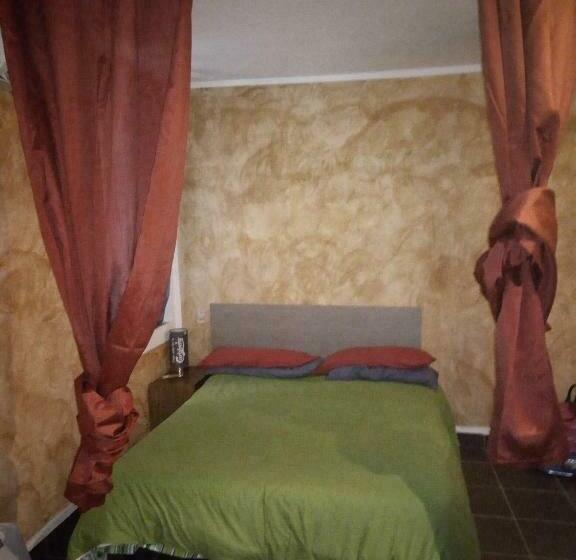 مبيت وإفطار Al Vico Art