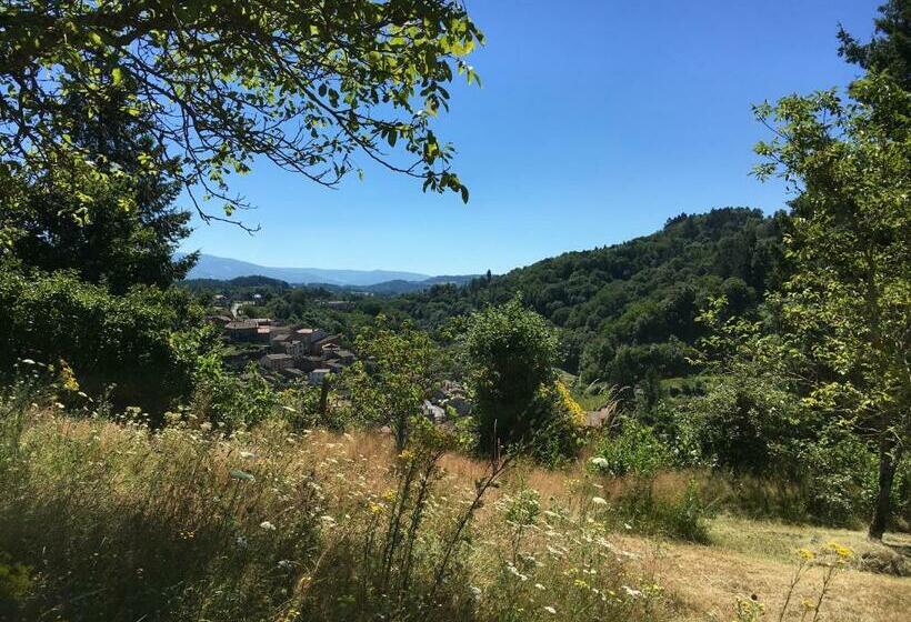 住宿加早餐  Le Coteau D Olliergues