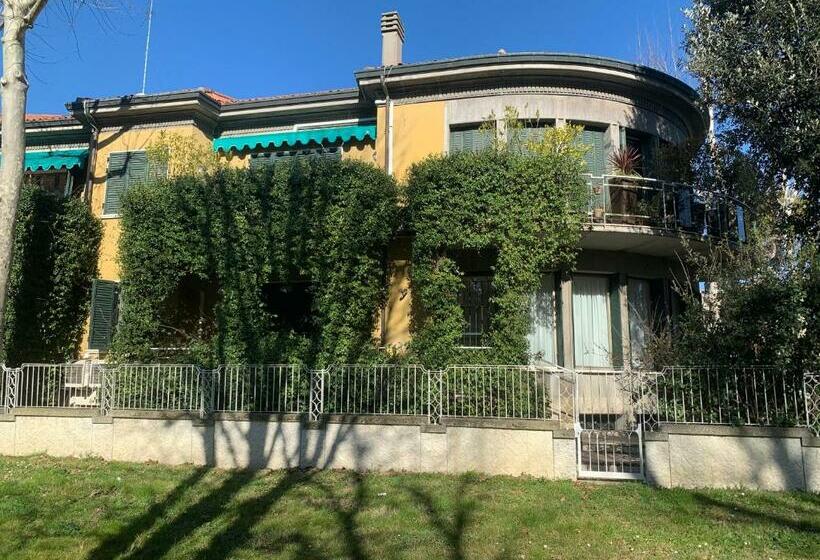 تختخواب و صبحانه Villa Mase