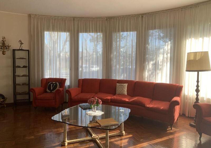 تختخواب و صبحانه Villa Mase