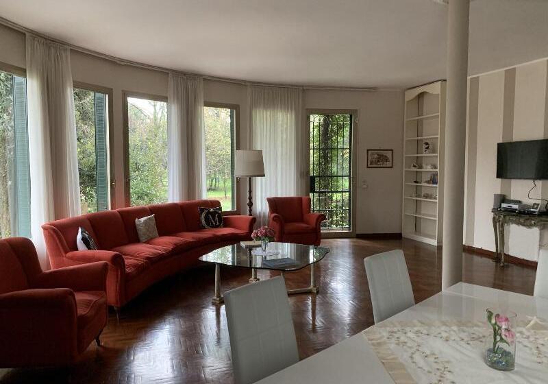 تختخواب و صبحانه Villa Mase