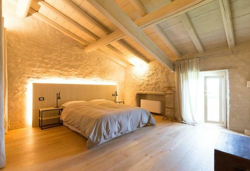 تختخواب و صبحانه Villa Saccomani