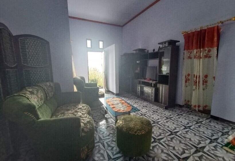 بنسيون Elen Homestay By Abm