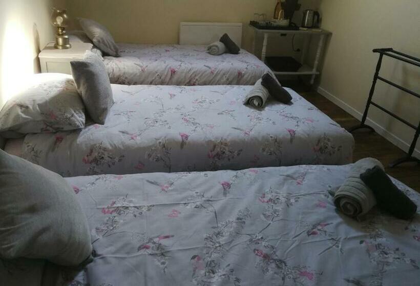 住宿加早餐  Central Brittany B And B