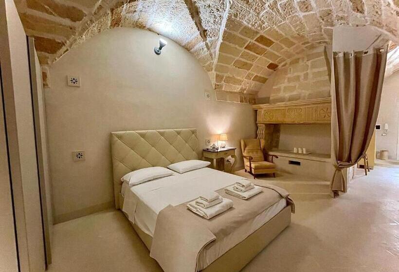 住宿加早餐  Palazzo De Carlo E Il Parco Dei 7 Pozzi