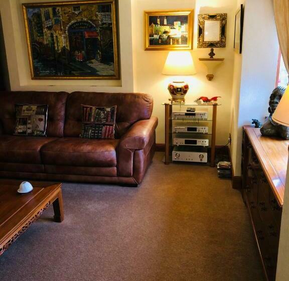 مبيت وإفطار Tranquil Accommodation In A Great Location