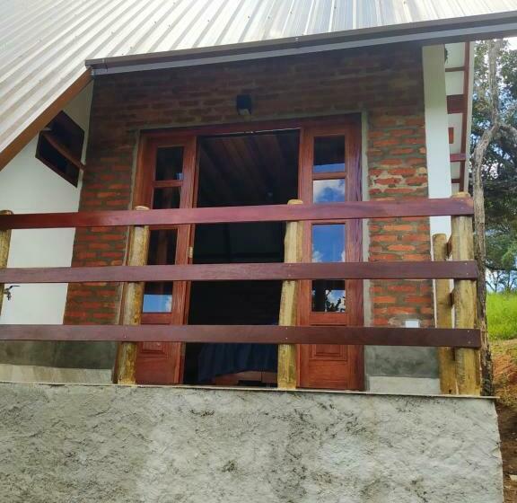ペンション Pousada Cachoeira Esmeralda