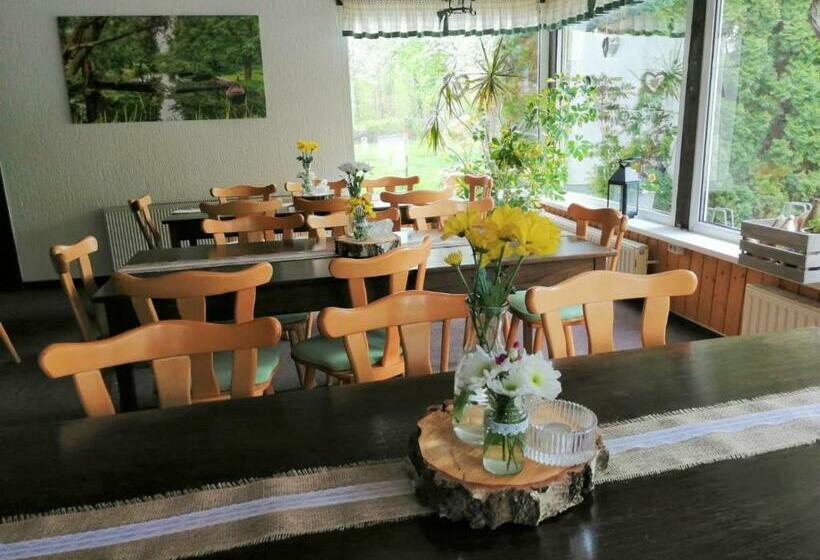 פנסיון Storchennest Spreewald