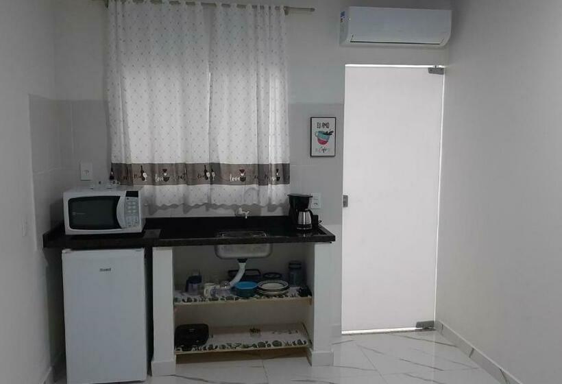 Пансион Quarto Em Luis Eduardo Magalhães