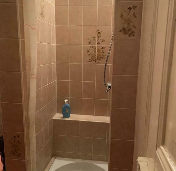 住宿加早餐  Chambre Arnica Lit 140 Wifi Sdb Partagée