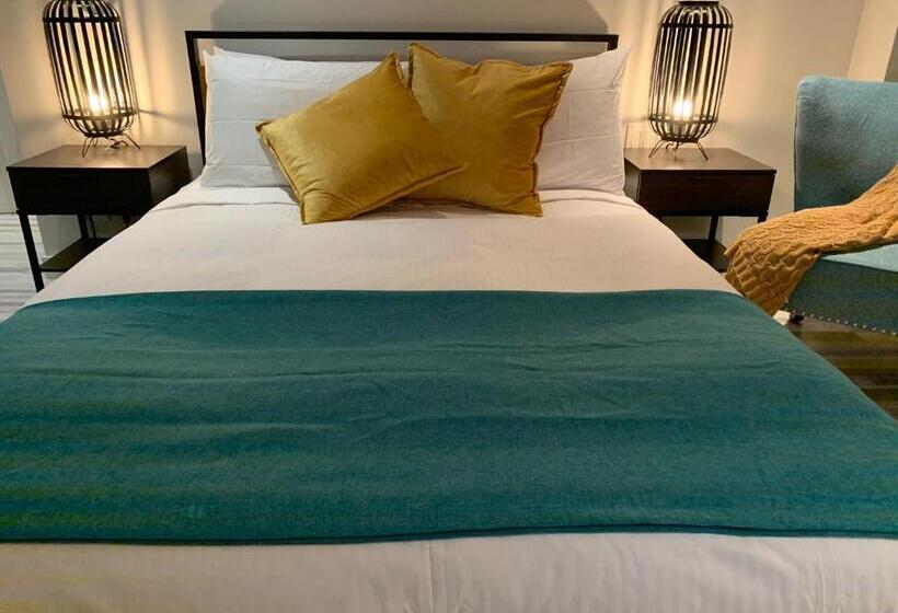 La Bohème   Bed & Breakfast