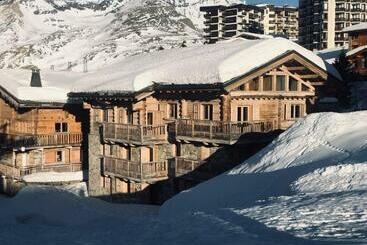 پانسیون Chalet Le Cordava
